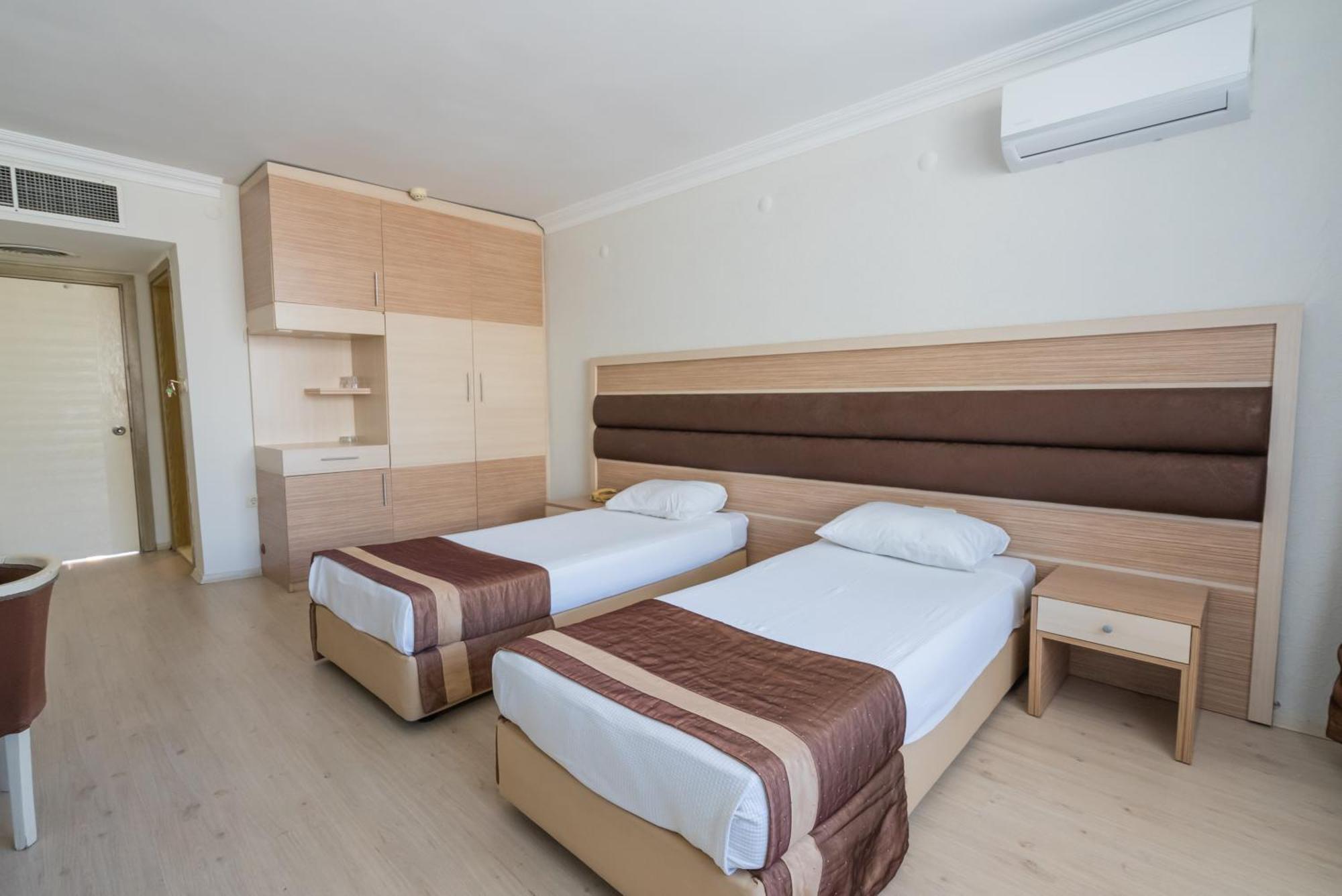 Hotel Caprea Marmaris Exterior photo